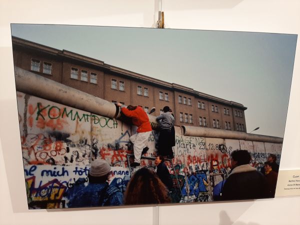 Questa immagine ha l'attributo alt vuoto; il nome del file è Muro-Di-B-7-30.jpg