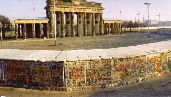 Questa immagine ha l'attributo alt vuoto; il nome del file è Muro-Incontro-66.jpg