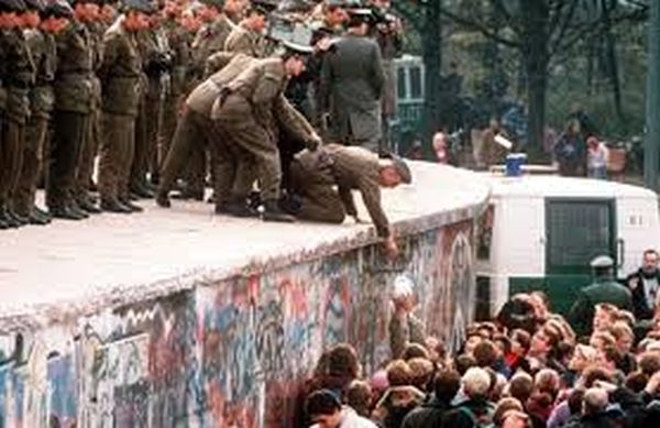 Questa immagine ha l'attributo alt vuoto; il nome del file è Muro-ecodibergamo.it-tr-print.jpg