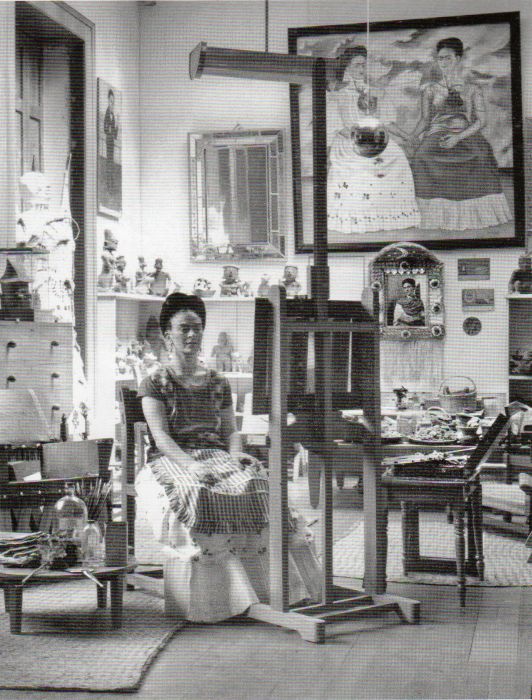 Questa immagine ha l'attributo alt vuoto; il nome del file è Kahlo-28-intera-print.jpg