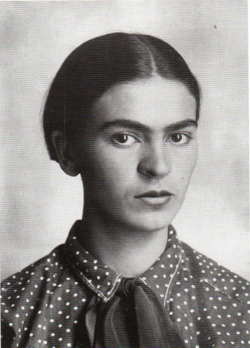 Questa immagine ha l'attributo alt vuoto; il nome del file è Kahlo10-a-18-anni-print.jpg