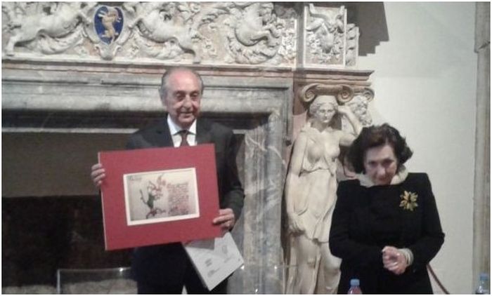 Questa immagine ha l'attributo alt vuoto; il nome del file è FOTO-APEWRTURA.jpg