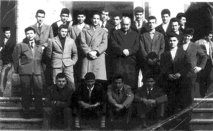 Questa immagine ha l'attributo alt vuoto; il nome del file è VITTORIO-FOTO-UN0-3-586.jpg