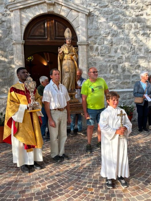 Questa immagine ha l'attributo alt vuoto; il nome del file è AAA-FOTO-AGOSTO-8-1.jpg